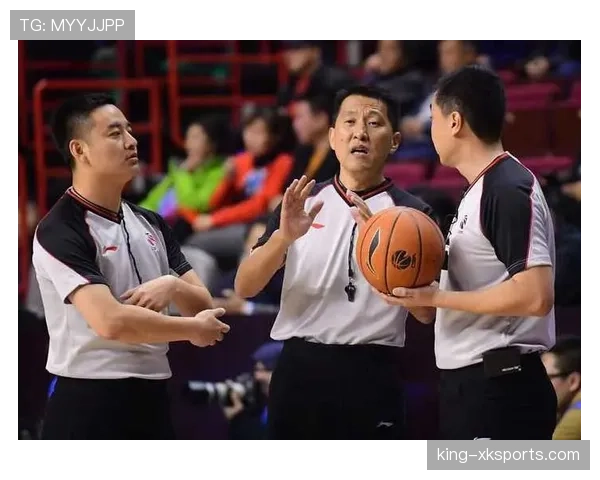 什么是跳球？解读篮球比赛中球权判定的基本规则