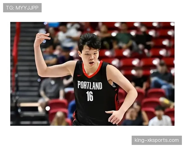 达米安·利拉德随手一件外套值我半年工资 达米安·利拉德随手一件外套值我半年工资